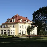 Gut Hotel