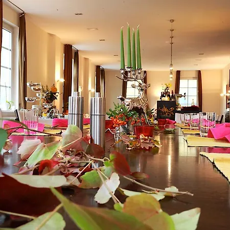 Gut Hotel