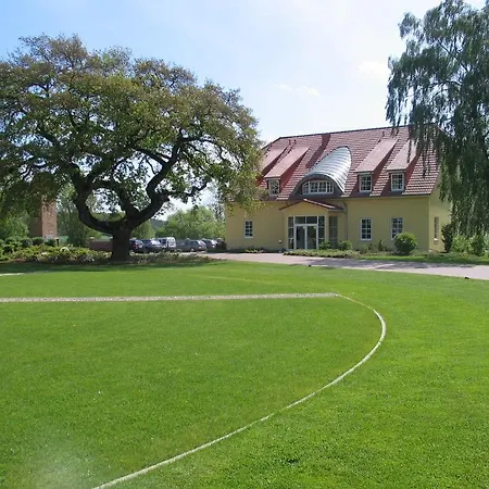 Gut Hotel